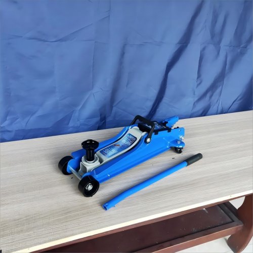  2.5 Ton Low Down Hydraulic Floor Jack 