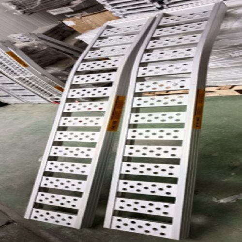 8680  aluminum ladder