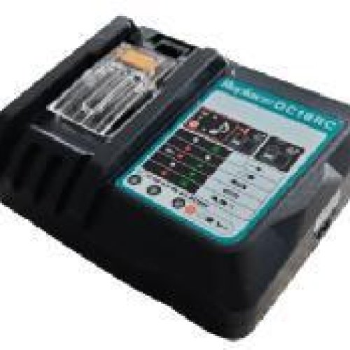 MAKITA Charger 18V/20V 3.0A